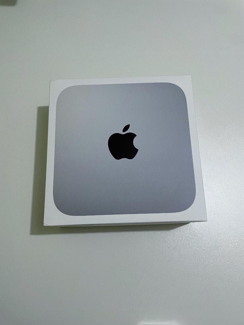M1 Mac mini 本体 (8GB/256GBモデル)