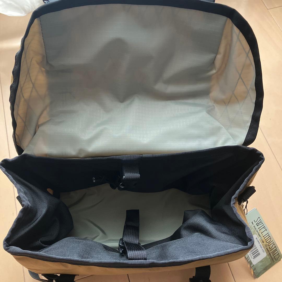 swift industries catalyst pack とバッグマンQR