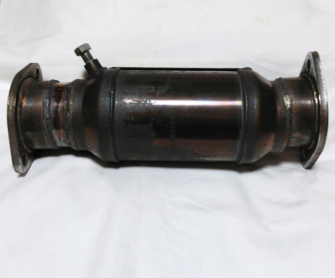 D*E様 R34 スカイライン 加工済み　スポーツキャタライザー RB25 NE