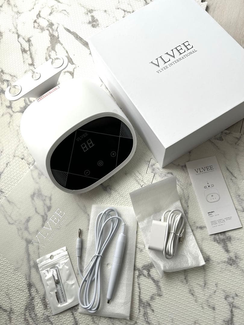 VLVEE 美容器 デジタル表示 シミケア機器 シミ取り！新品未使用！！残り2個