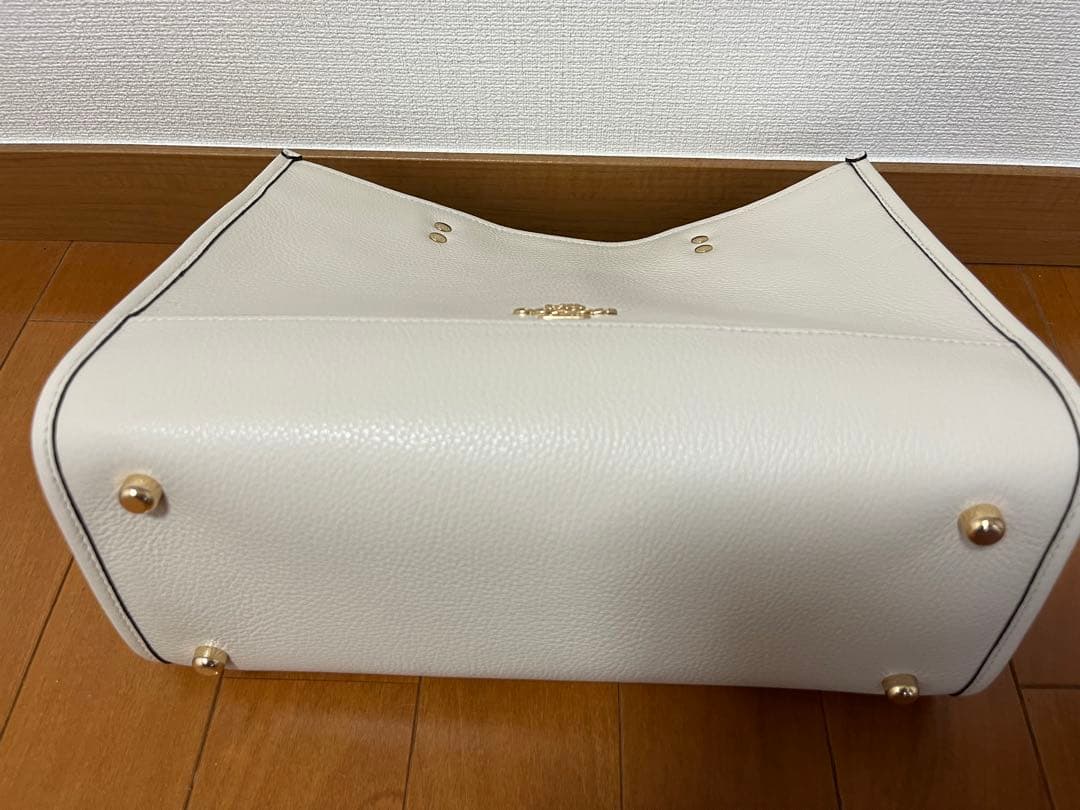 ◇コーチ　2wayバック　ハンド&ショルダーバック◇新品未使用•ホワイト