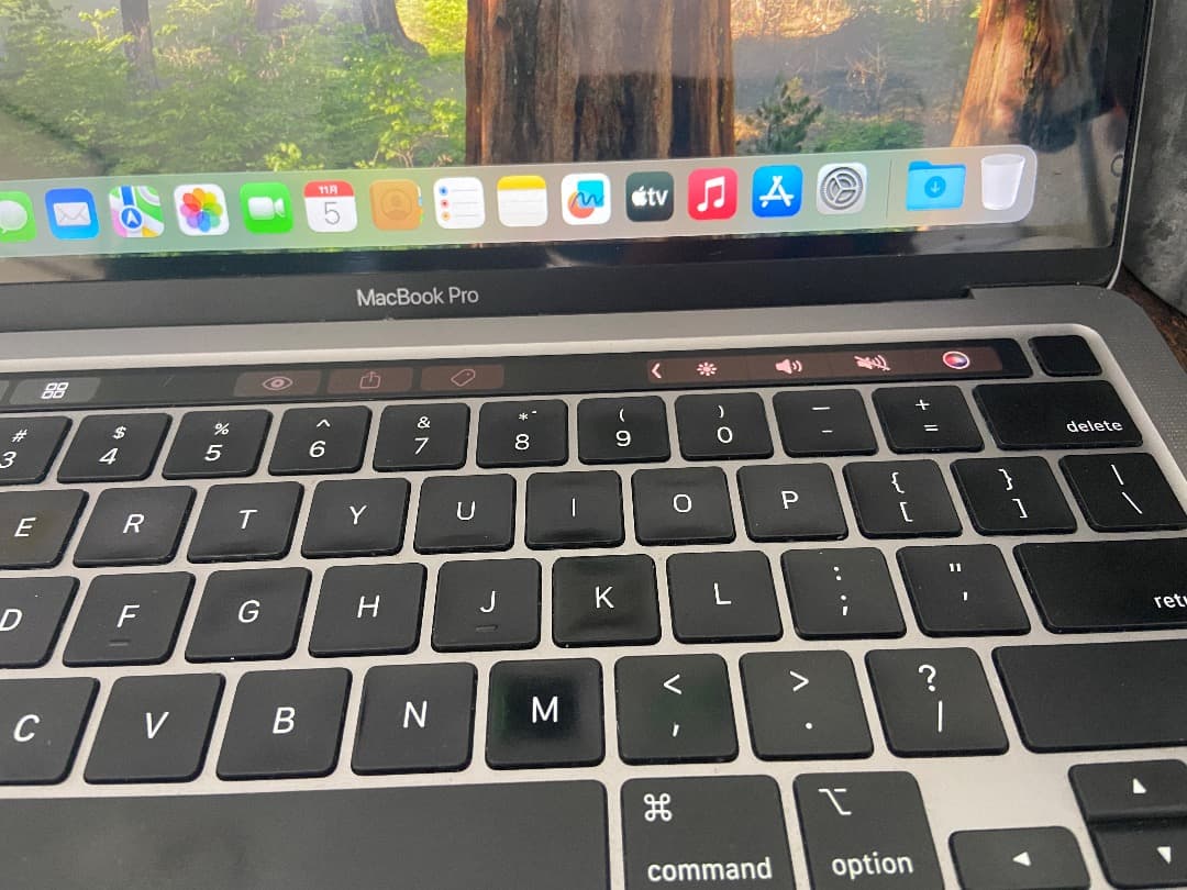 【最終値下げ】Apple MacBook Pro【16G /ストレージ512G】