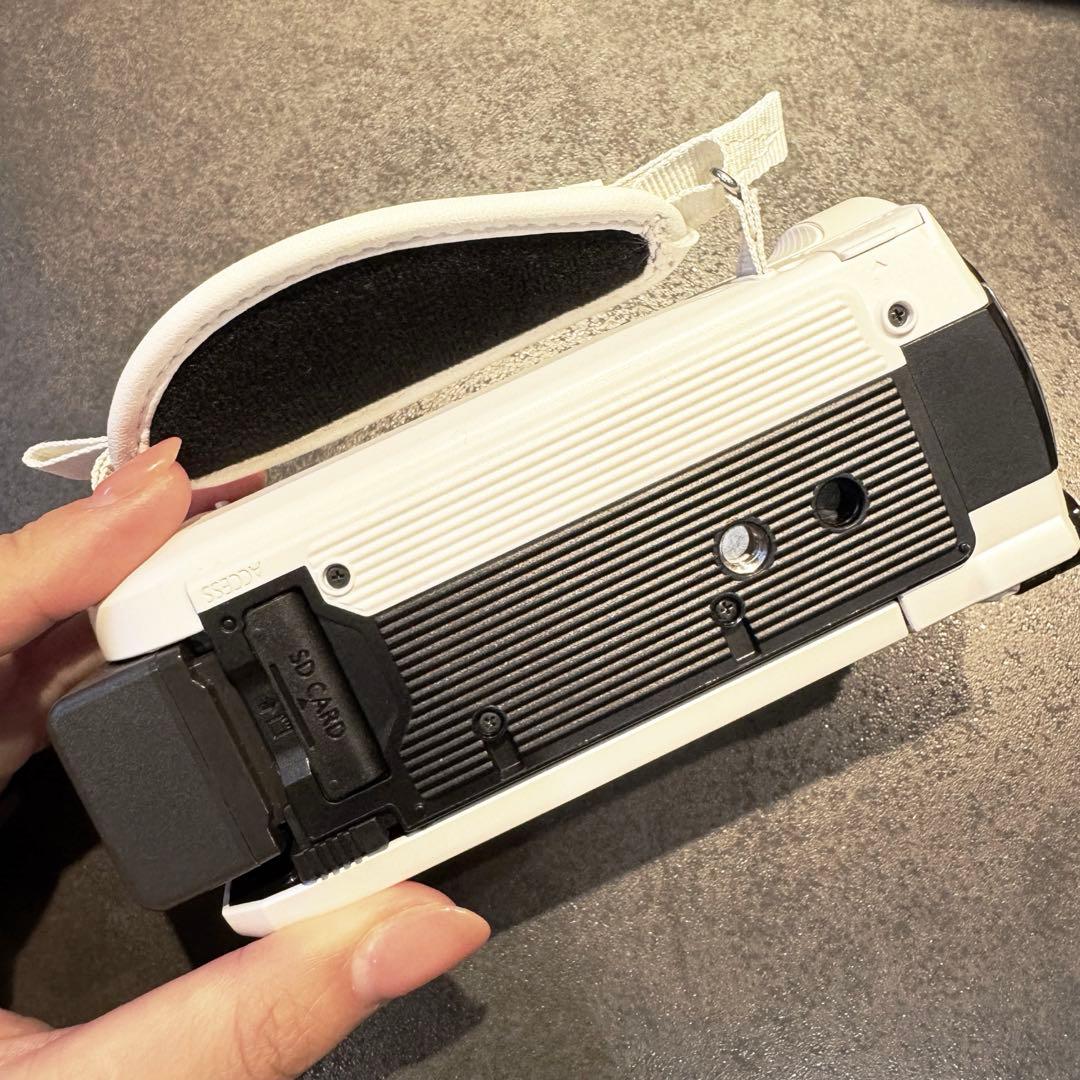 美品　Panasonic 4K ビデオカメラ HC-VX992MS