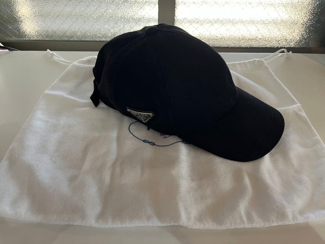 PRADA レディース ブラック ベースボールキャップ Lサイズ