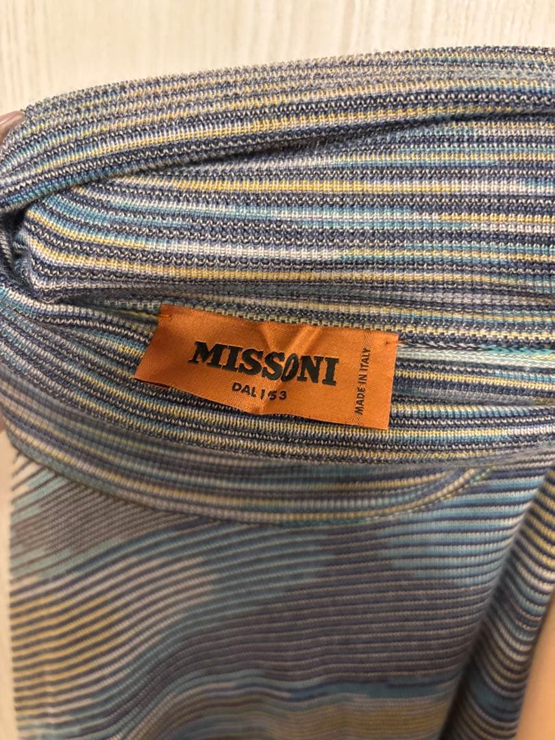 MISSONI 全面フレイム柄ピュアウールタートルネックセーター 青系