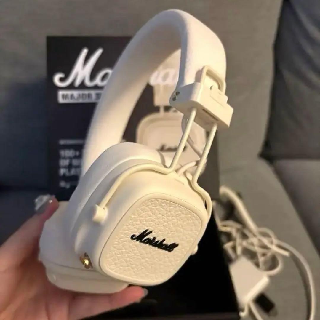Marshall Major Vヘッドフォン　クリーム ホワイト