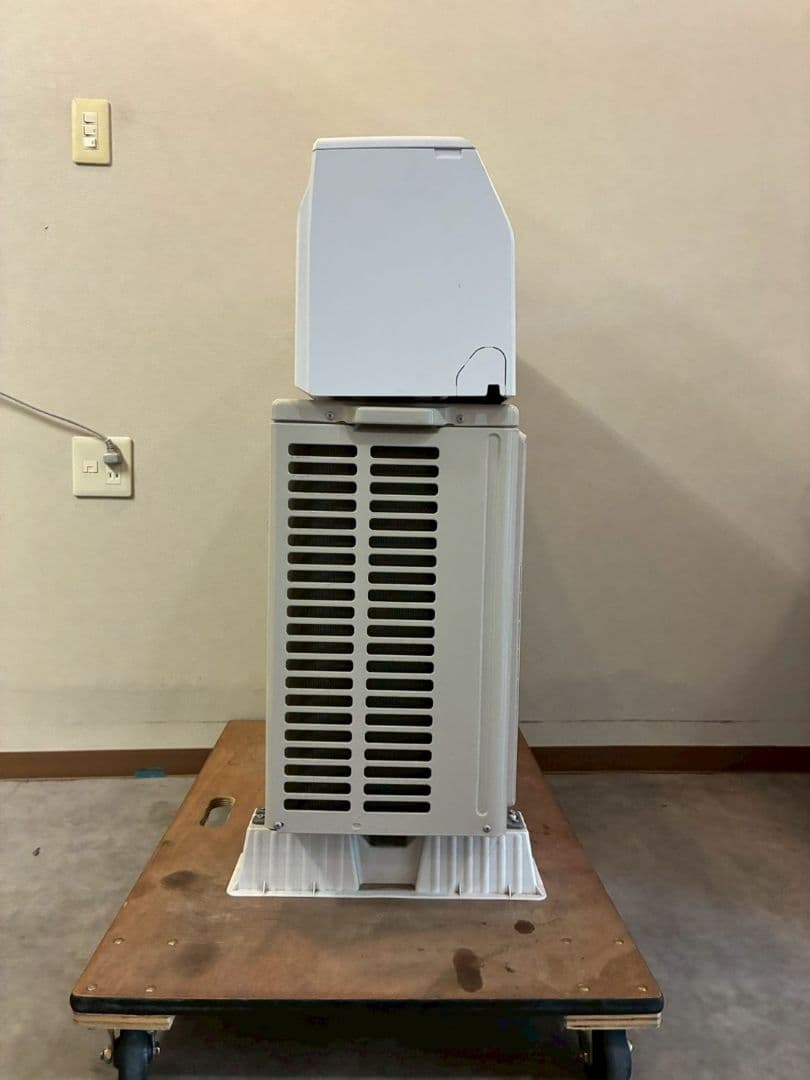 2062 富士通【AS-C254R-W】2024年製 8畳 エアコン 中古