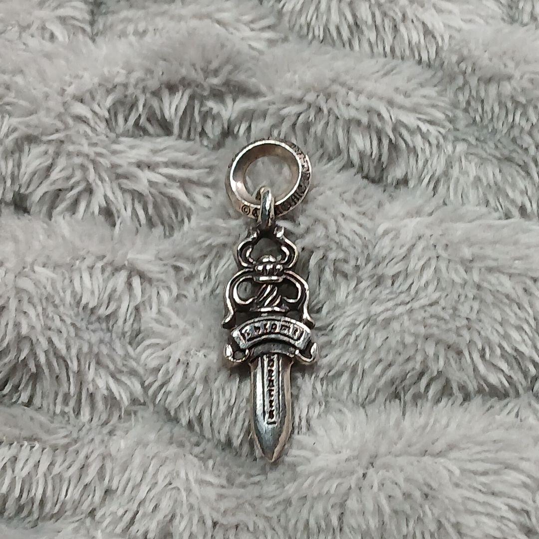 ナ*ロ様 クロムハーツ　ダガーチャーム