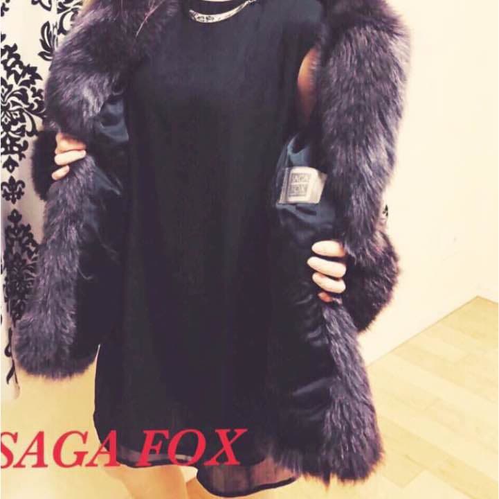 【明日まで限定】ニード家庭レーザー美顔器 FOX毛皮コート付き‼️