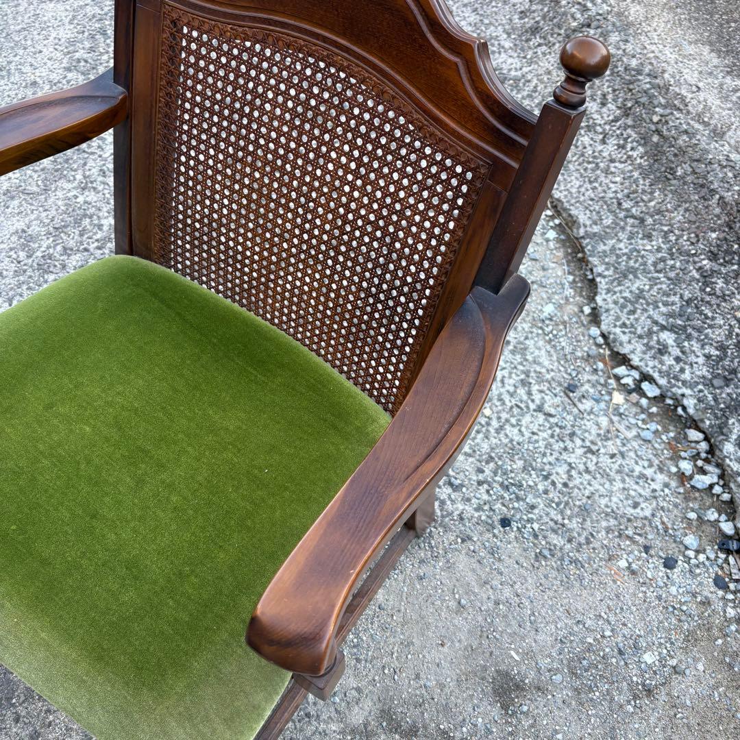 寺222 オールド カリモク ラタンチェア モケットグリーン ①