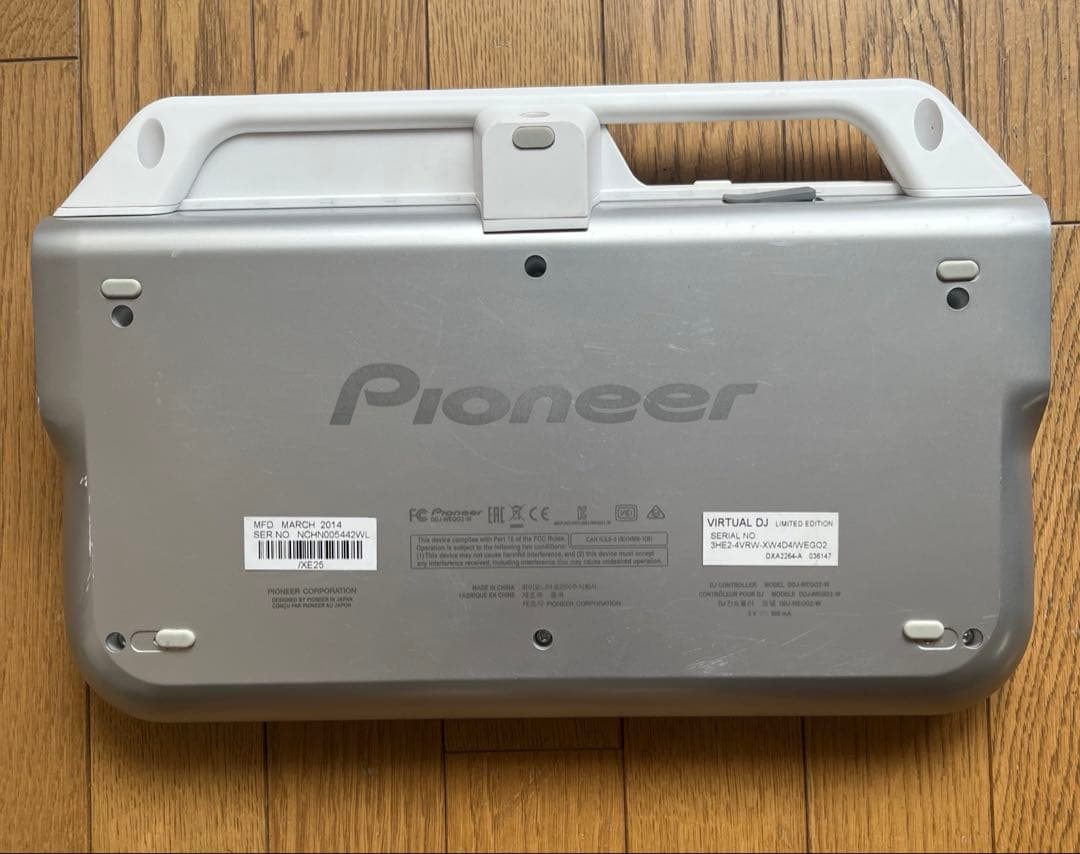⑧パイオニア Pioneer DDJ-WEGO2-W DJコントローラー