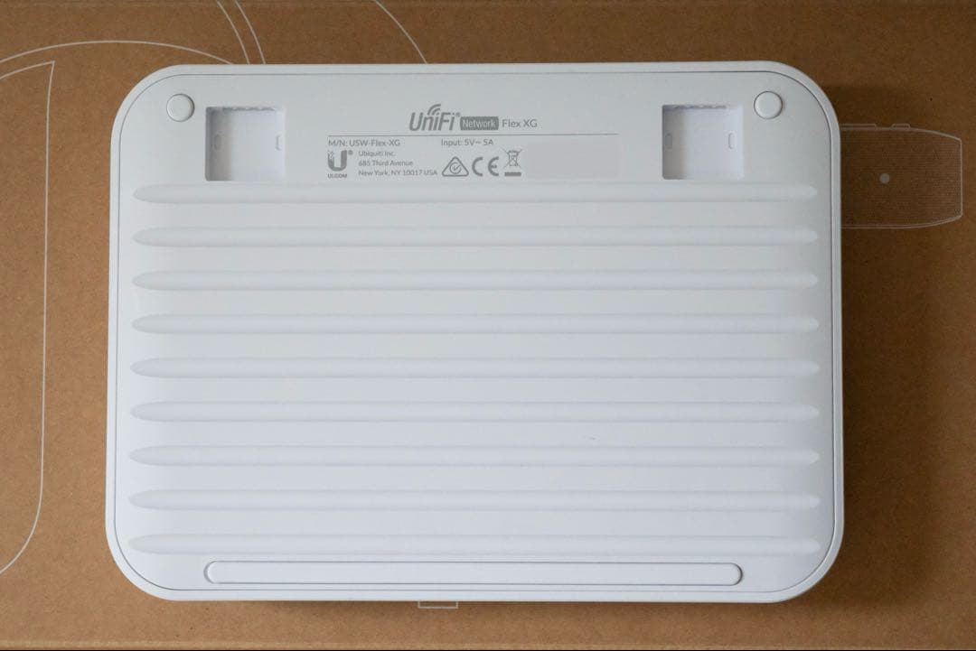 ルーター・ネットワーク機器 UniFi Flex 10 GbE (USW-Flex-XG)