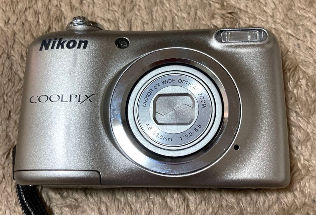 Nikon COOLPIX A10 コンパクトデジカメ　シルバー 動作確認済