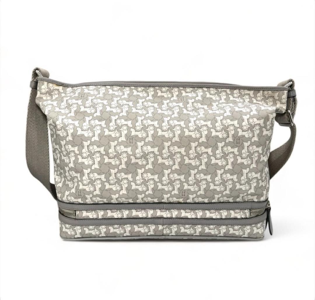 美品　冨永愛　コラボ　定価11万　セリーヌ　マザーズバッグ　馬車　サルキー