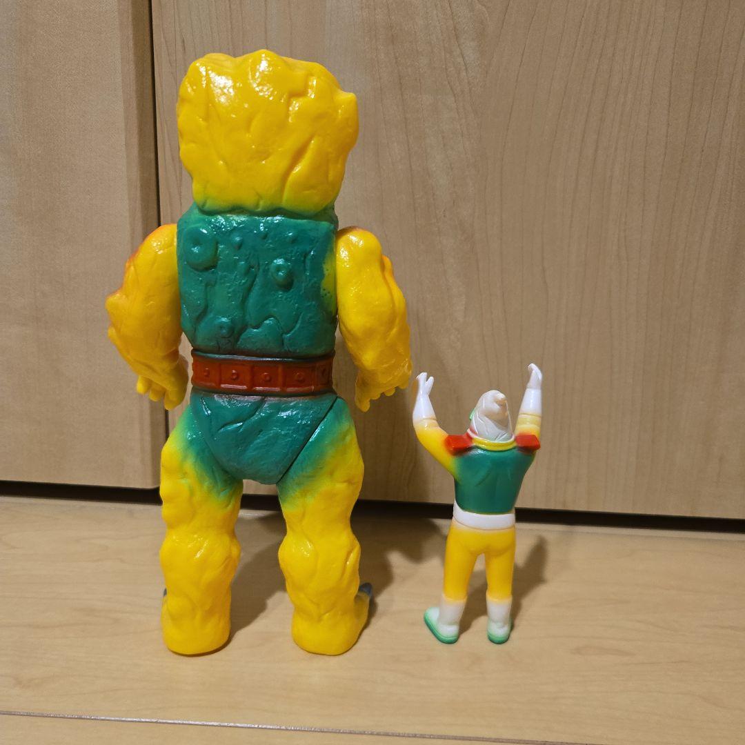 c*読様 ソフビ　マッドジャイアント ハヤカワモトヒロ