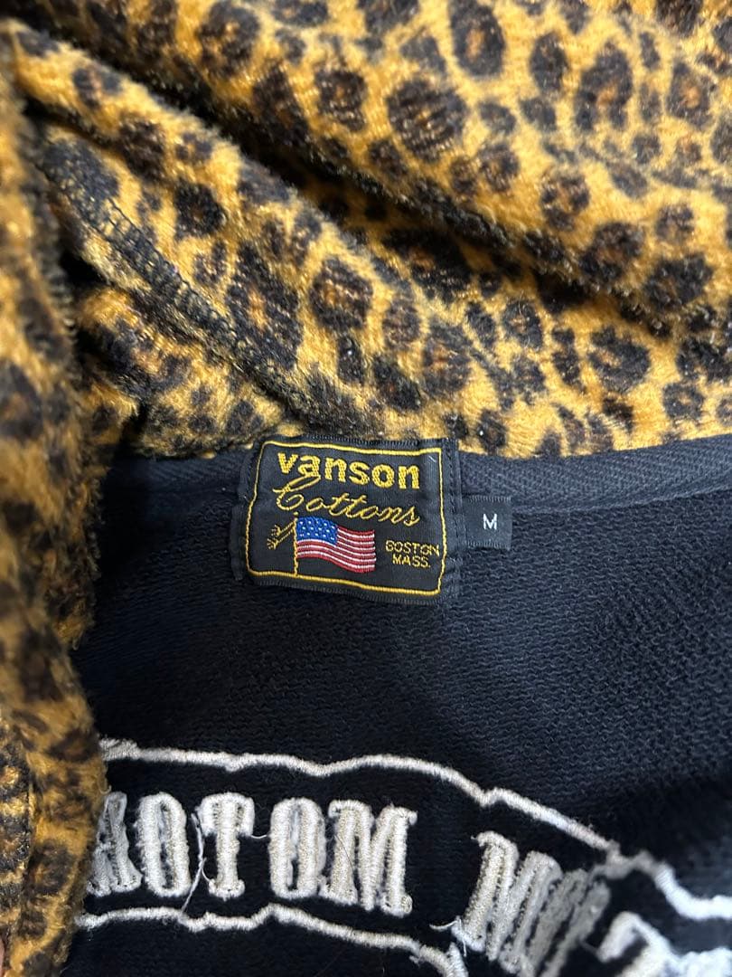 トップス VANSON skull leopard hoodie