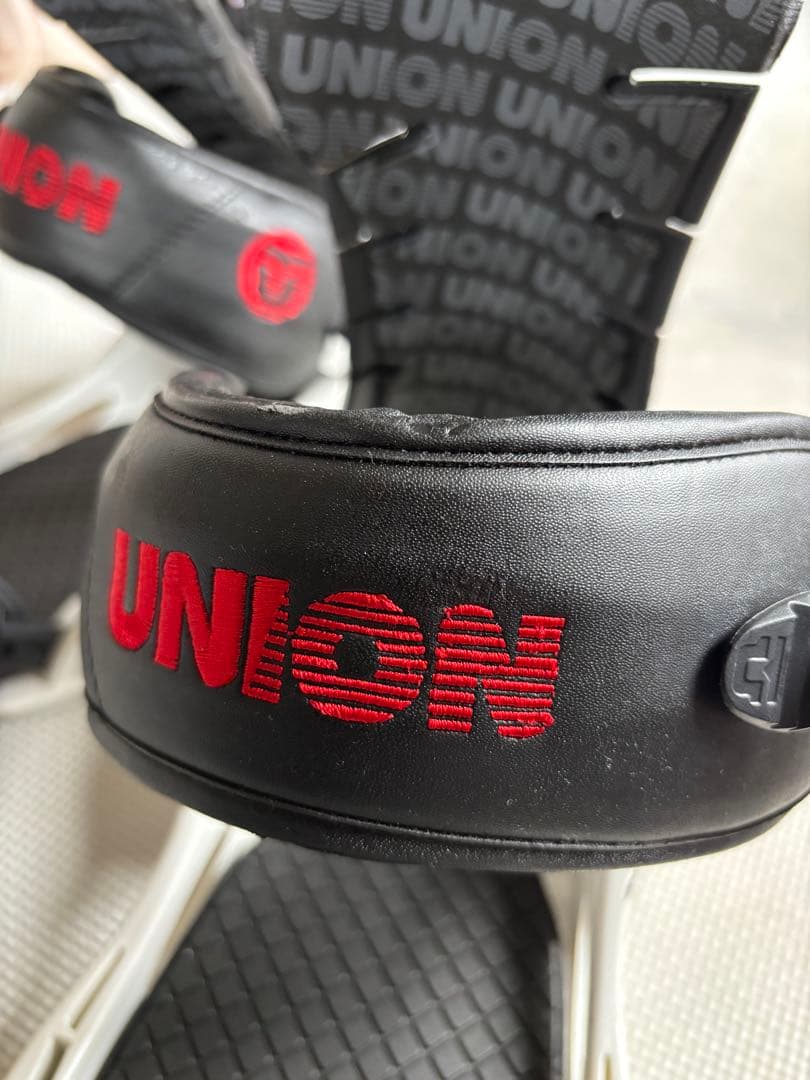 UNION スノーボードビンディング ブラック/レッド大幅値下げ