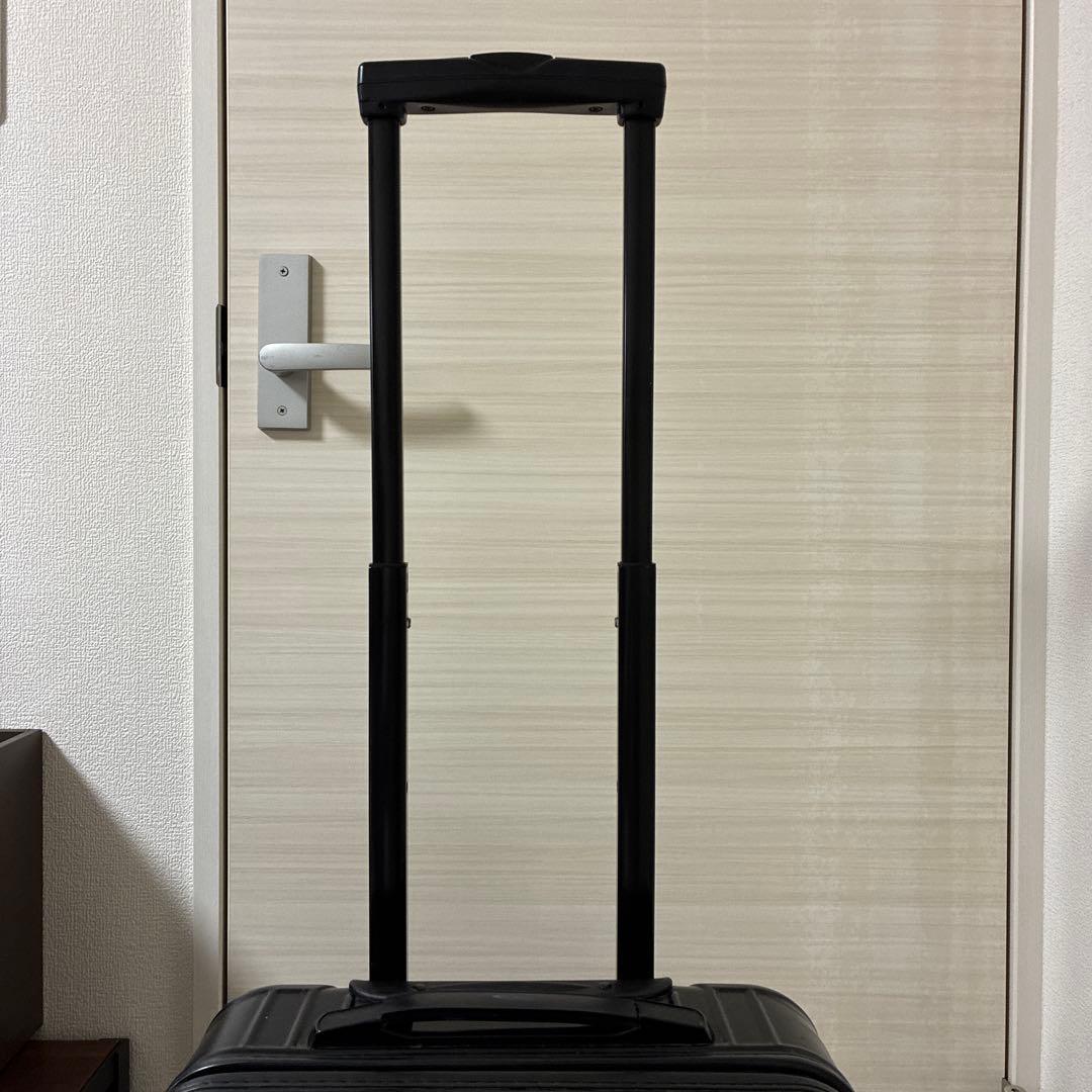Rimowa 黒 キャリーケース 2輪タイプ