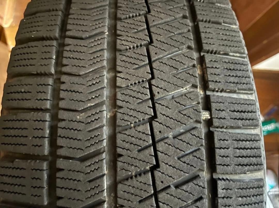 スタッドレスタイヤ　205/55R16 ブリヂストン　VRX、VRX2