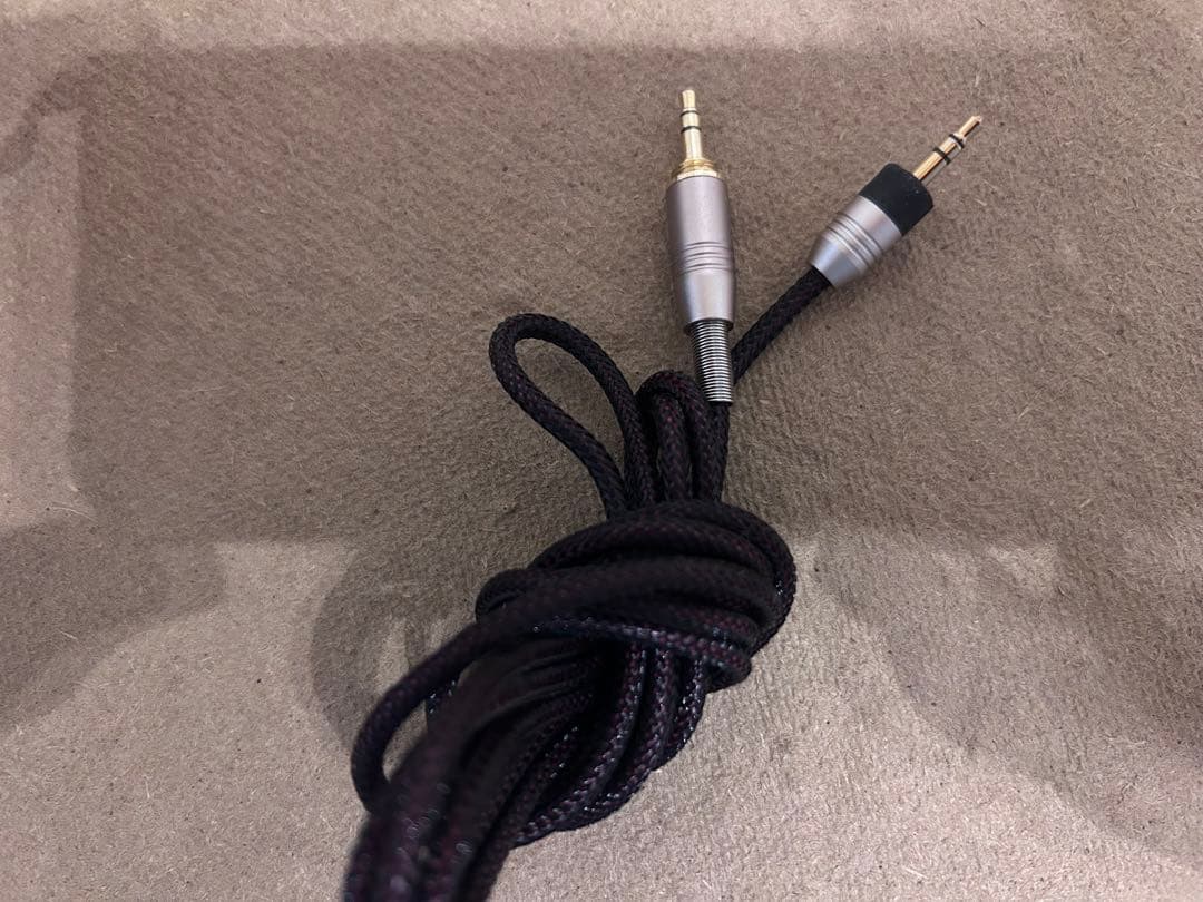 CUSTOM ONE PRO 有線ヘッドホン