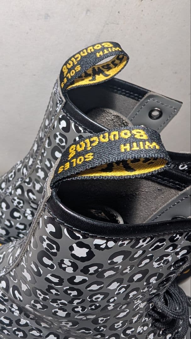 ☆*☆様 【極美品】Dr.Martens ドクターマーチン 8ホールブーツ レザ