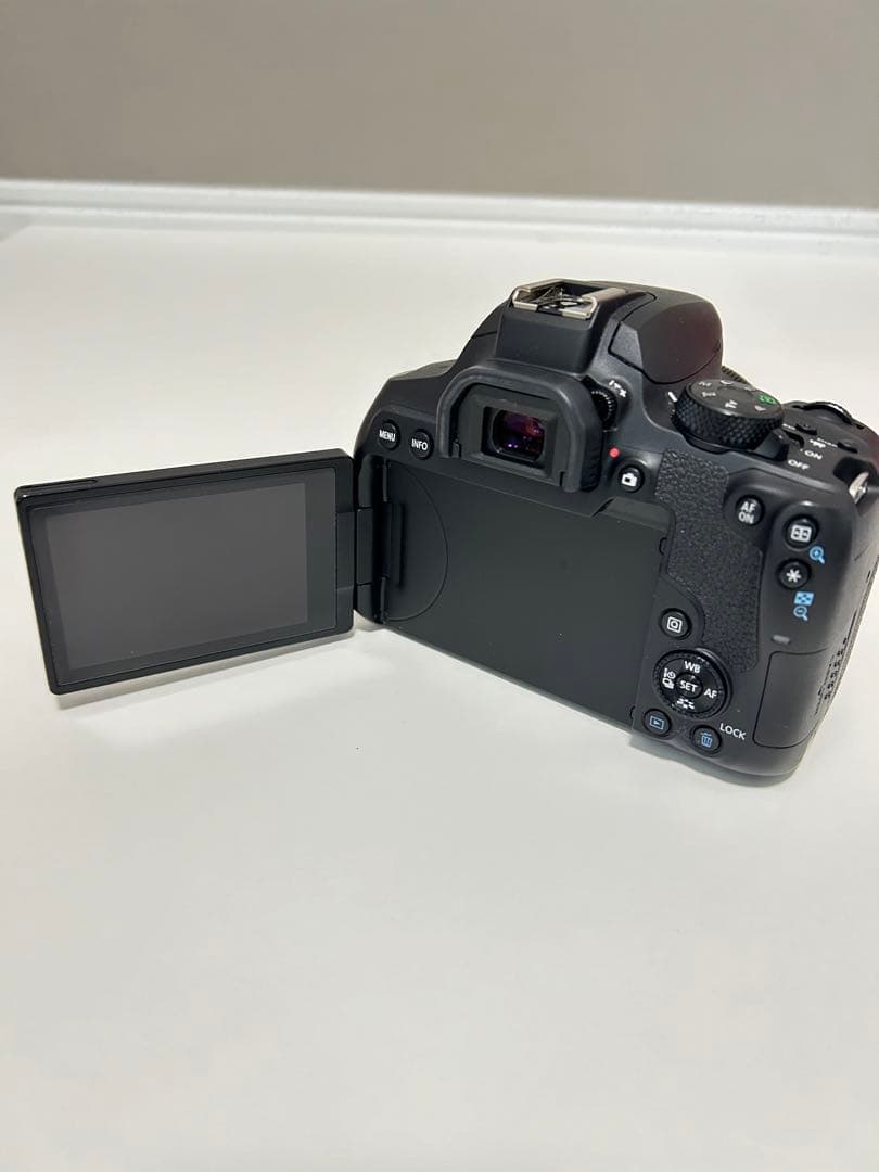 Canon EOS kiss X10iダブルズームキット