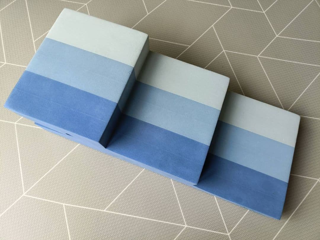 ボーネルンド ボブルス ワニ ブルー 青　水色 クロコダイル 階段 ステップ