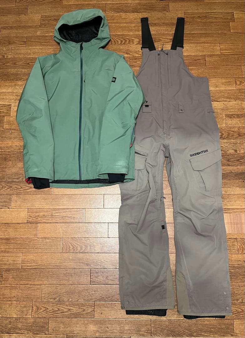 686 シックスエイトシックス スノーボードウェア 23-24 上下 セットL