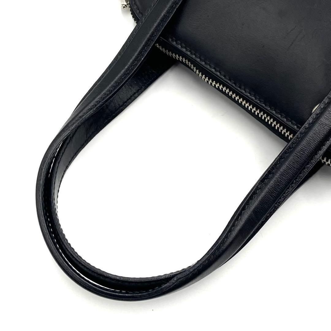 美品● フェラガモ ハンドバッグ ガンチーニ 金具 ブラック レザー