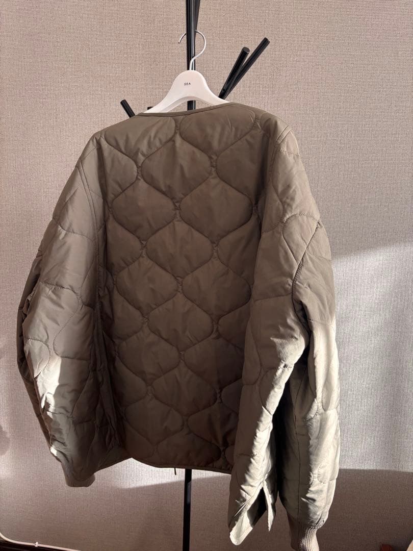 ちえみ　1度のみ使用　キャラクス　CALUX キルティングダウンジャケット