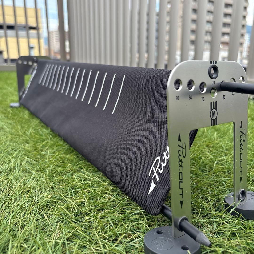 PuttOUT パッティングプレーン & アラインメントスティック セット