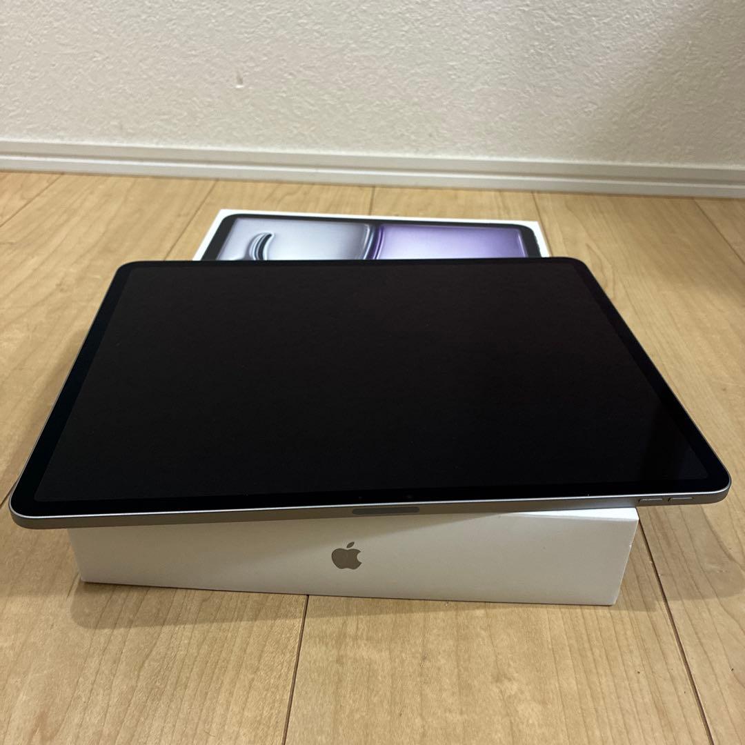 バッテリー100% iPad Air 13インチ Wi-Fi MV273J/A
