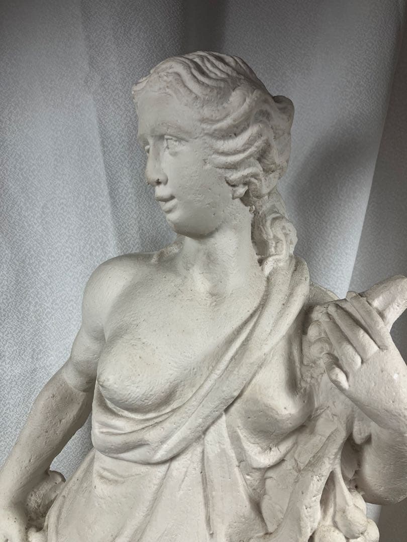 クラシック女性像 葡萄 豊穣の女神風 彫刻 ガーデンオブジェ ヴィーナス像調