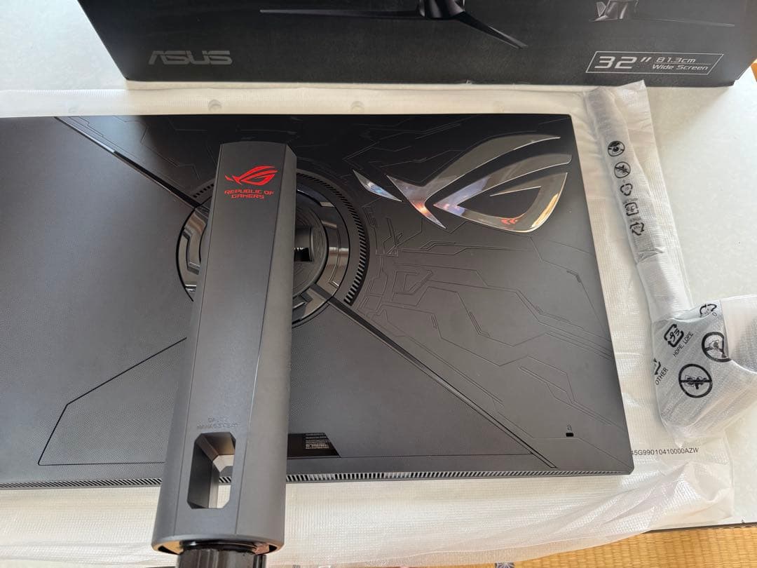 ASUS PG32UQ 32インチ 144Hz 4K