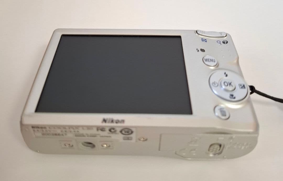 [美品]NIKON クールピックス COOLPIX L20 デジタルカメラ