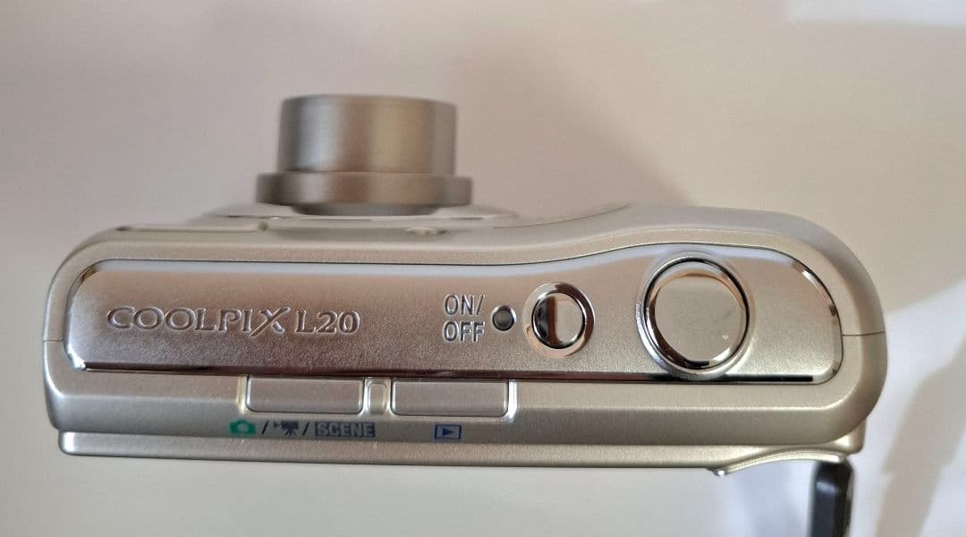 [美品]NIKON クールピックス COOLPIX L20 デジタルカメラ