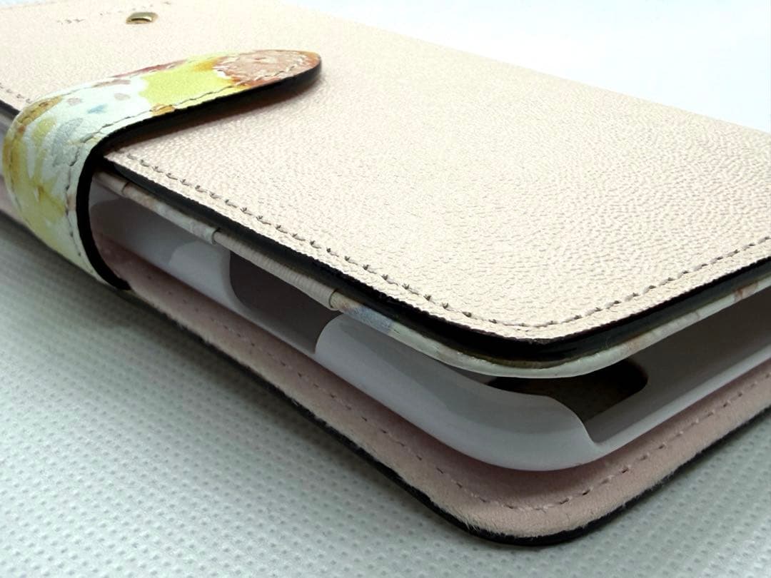 Luria 4℃ ルリア iPhoneSE2 SE3 7 8 手帳型ケース