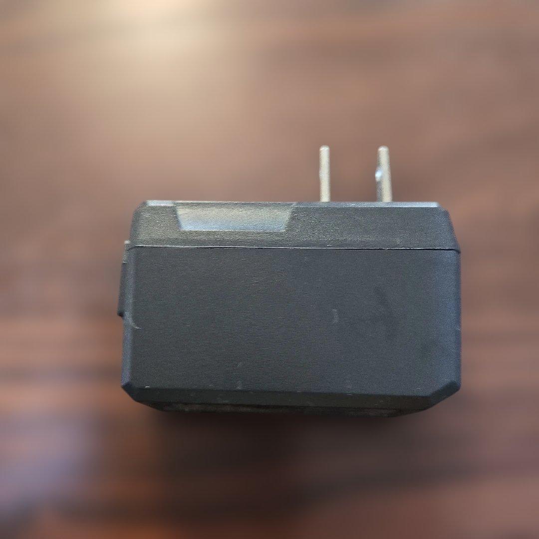 CASIO デジカメ　EX-ZR4000 ホワイト