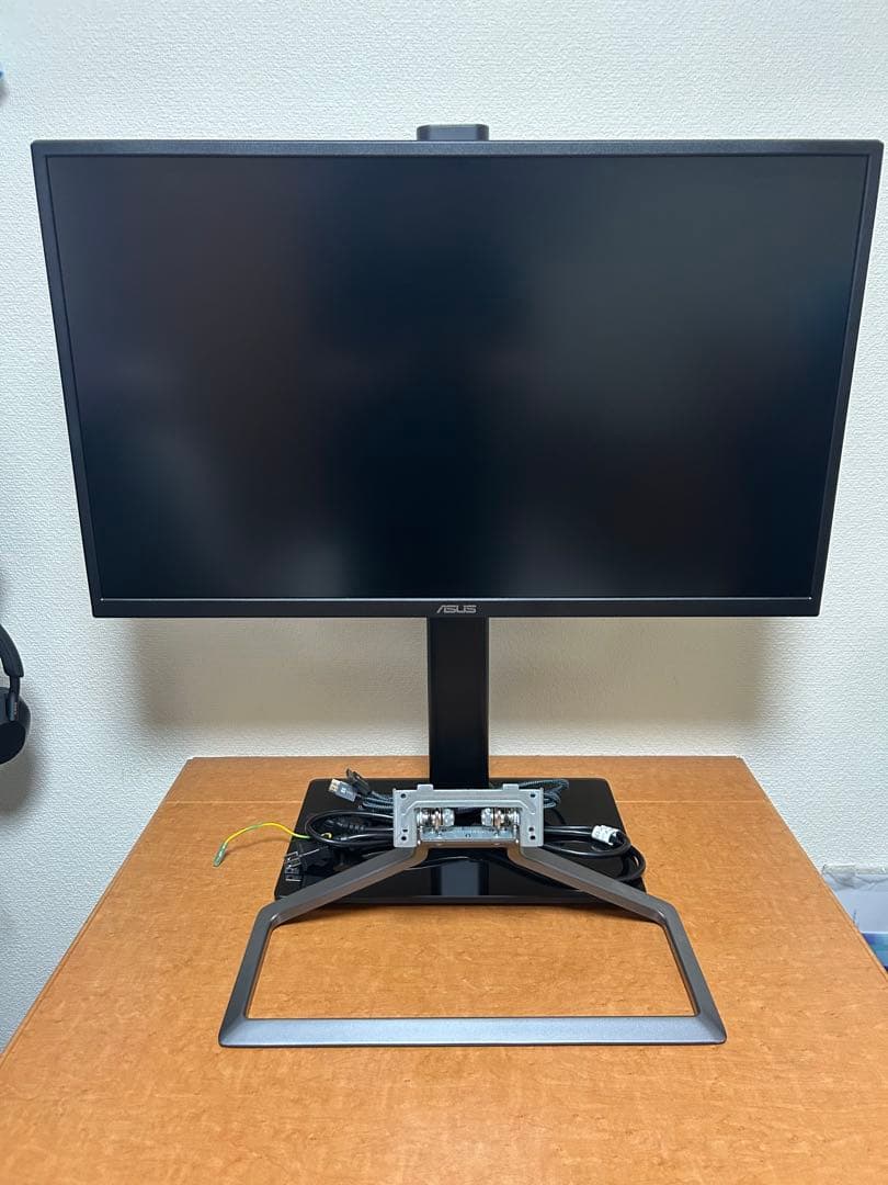 VA32UQ 32インチ　4K モニター　モニタースタンド付き　値下げ可