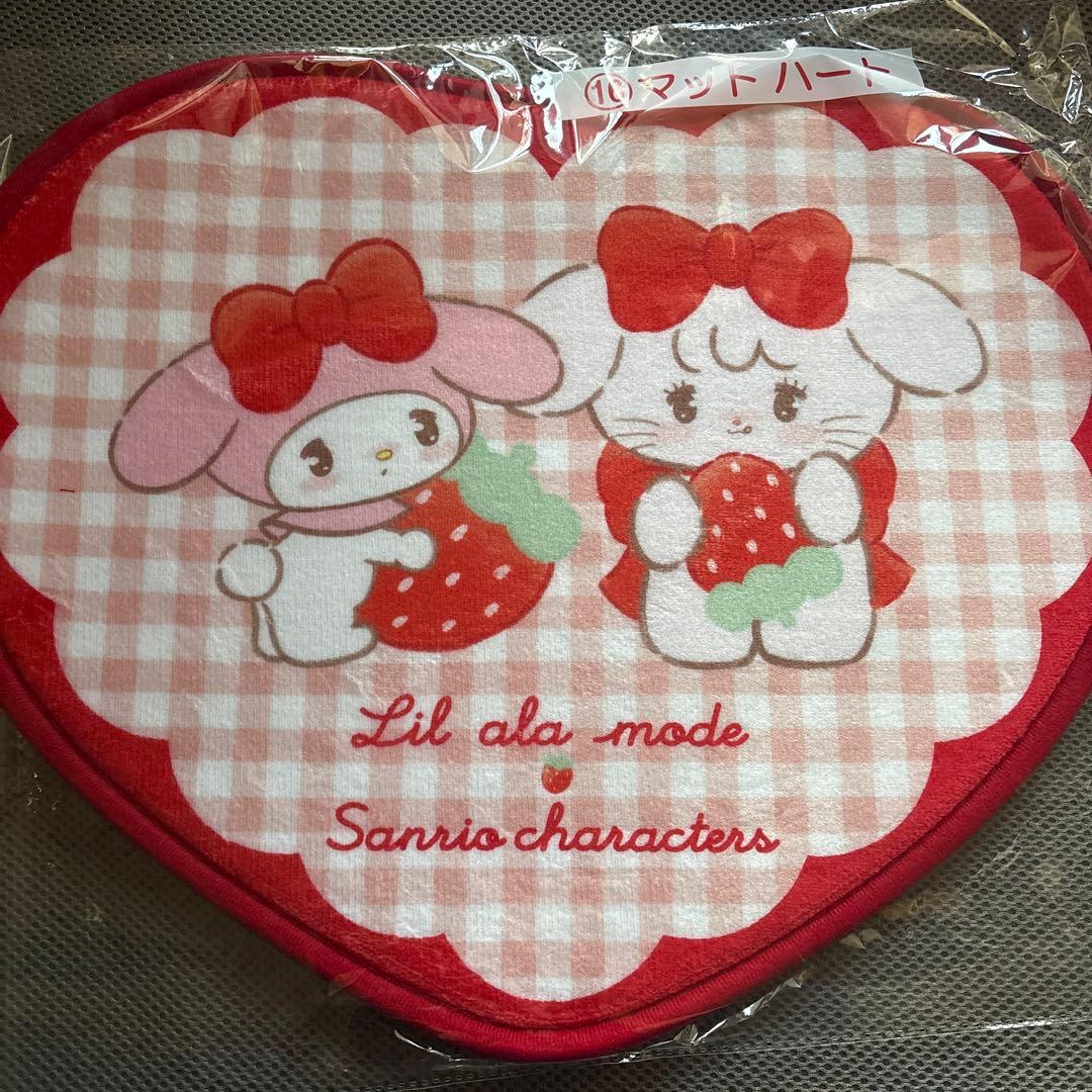 リ*き様 Lil ala mode サンリオ　一番くじ　キャリーケース　クッショ