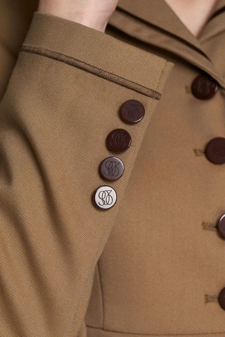 Tnewties うちで晩御飯食べていきなよ ジャケット Brown Sサイズ