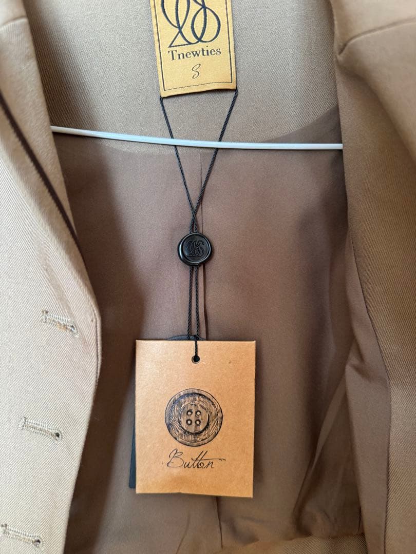 Tnewties うちで晩御飯食べていきなよ ジャケット Brown Sサイズ