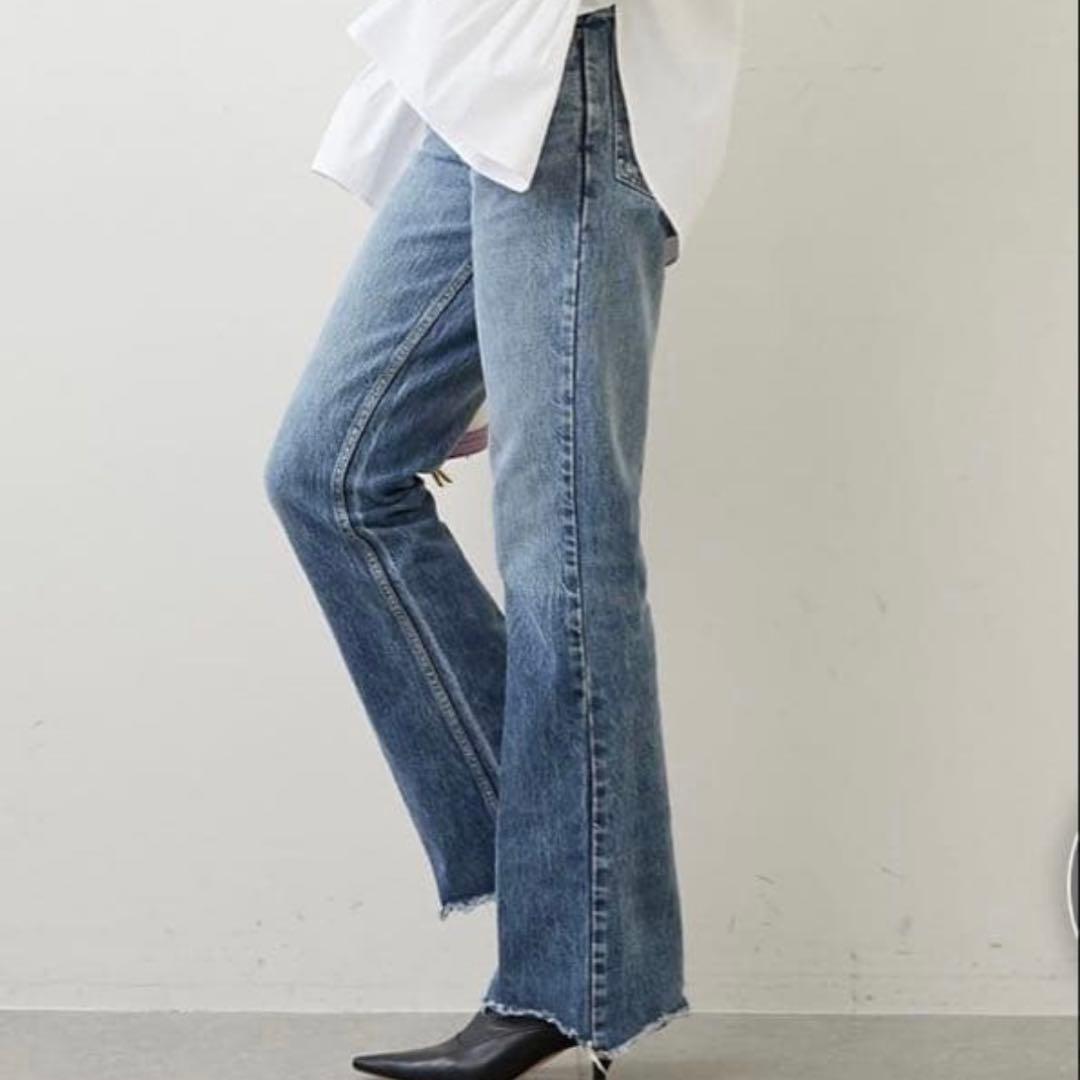 【美品】ウィムガゼット セミフレアデニム 美脚シルエット カットオフ26