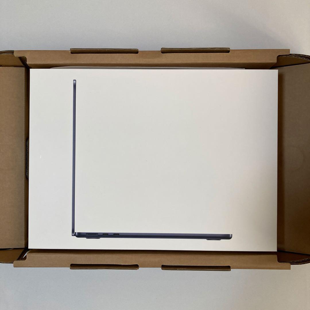 MacBook Air M4　2025 ほぼ未使用　2026年1月購入充放電4回