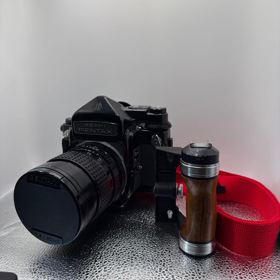 と*ー様 Pentax 6X7 ブラック ボディ　ウッドハンドル付き