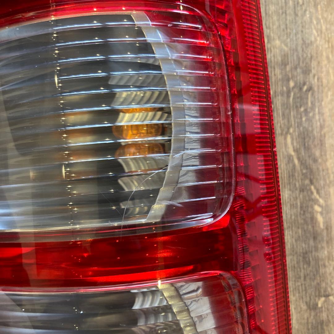 ⭐︎美品⭐︎ハイエース200系純正テールランプ左右。（動作確認済み）
