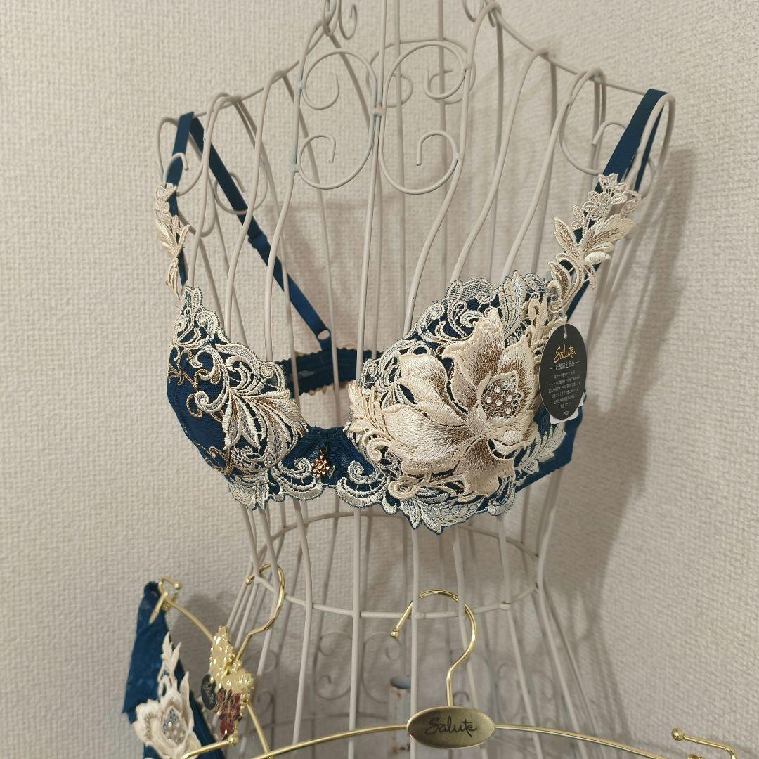Salute サルート 店舗限定 プレステージ 78G 歌舞伎 ブラジャー
