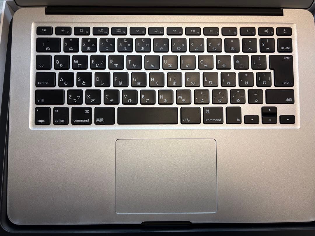13インチ MacBook Air シルバー 本体+充電器付き
