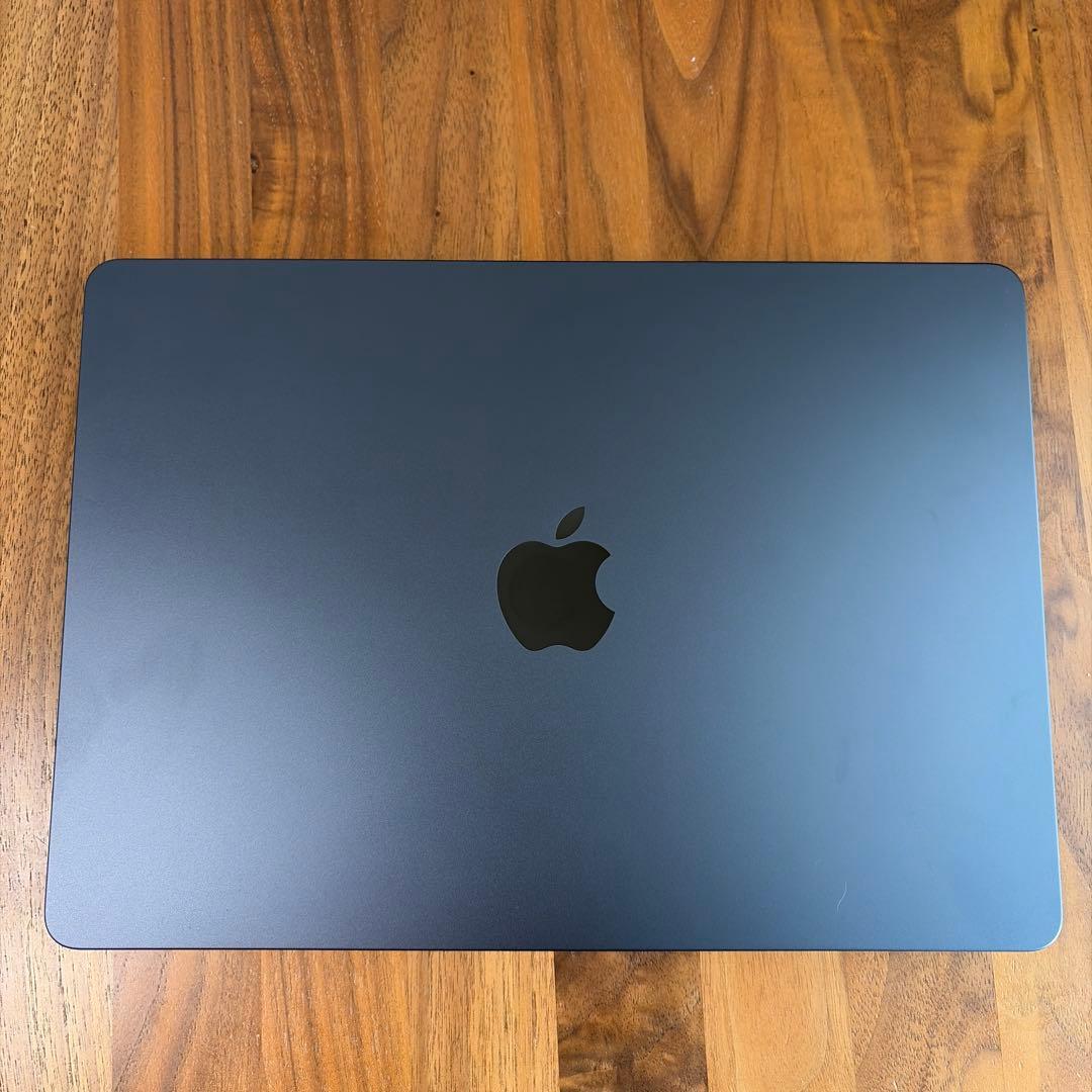 MacBook Air M4 13インチ　ミッドナイト