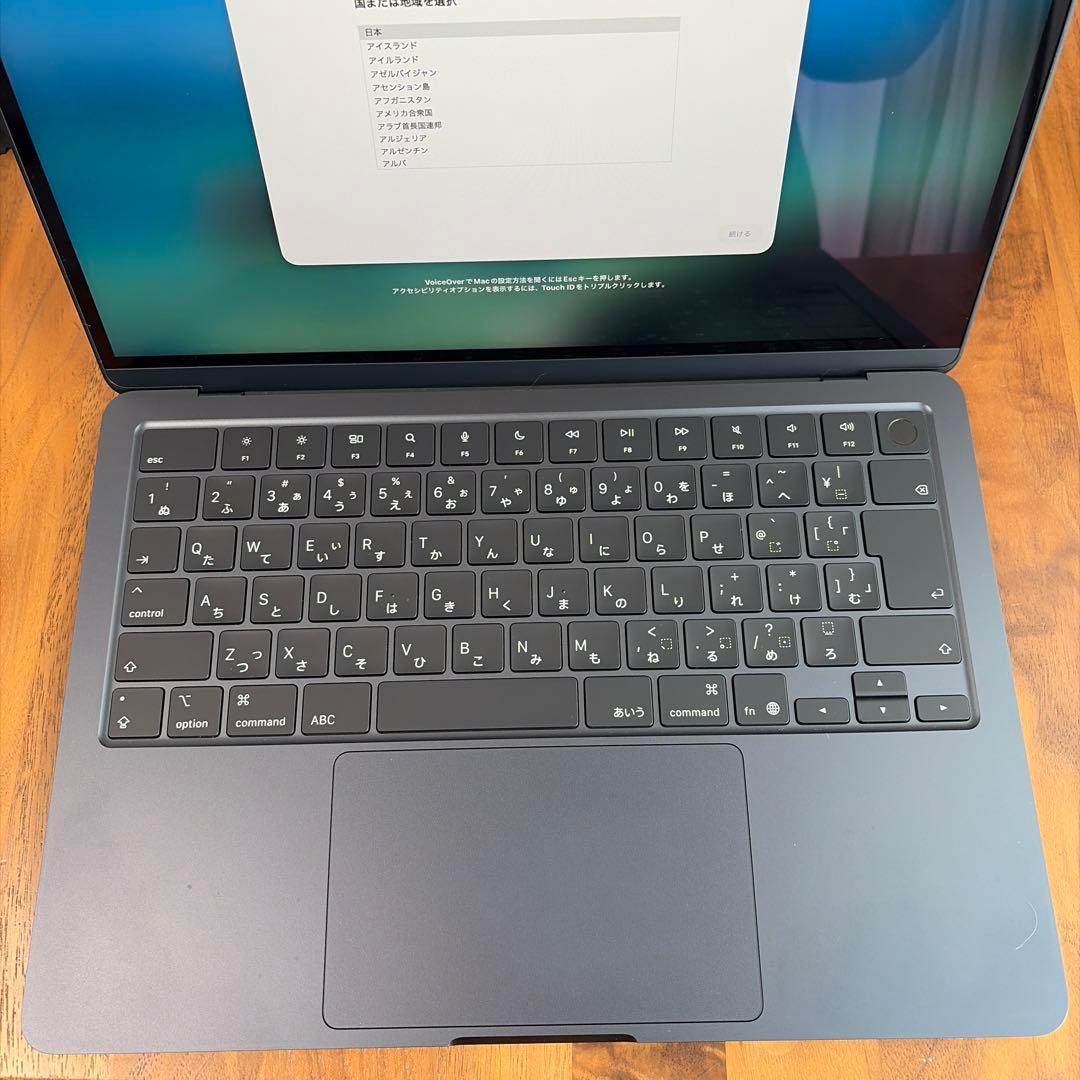 MacBook Air M4 13インチ　ミッドナイト
